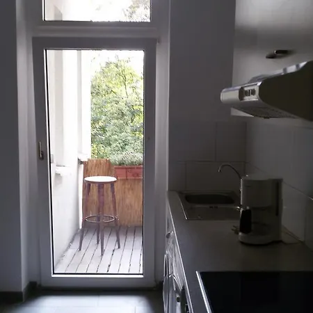 Apartment Easy-Bedsit Apartment 3 *