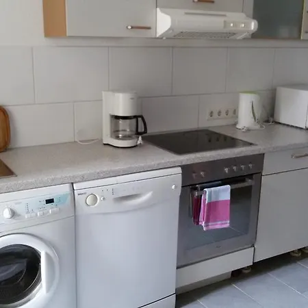 Easy-Bedsit Apartment 3 Dusseldorf
